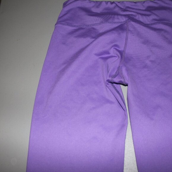 Purplel LuluLemon Capris Size 8 - Picture 6 of 6